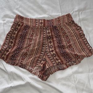 Like new FOREVER 21 shorts